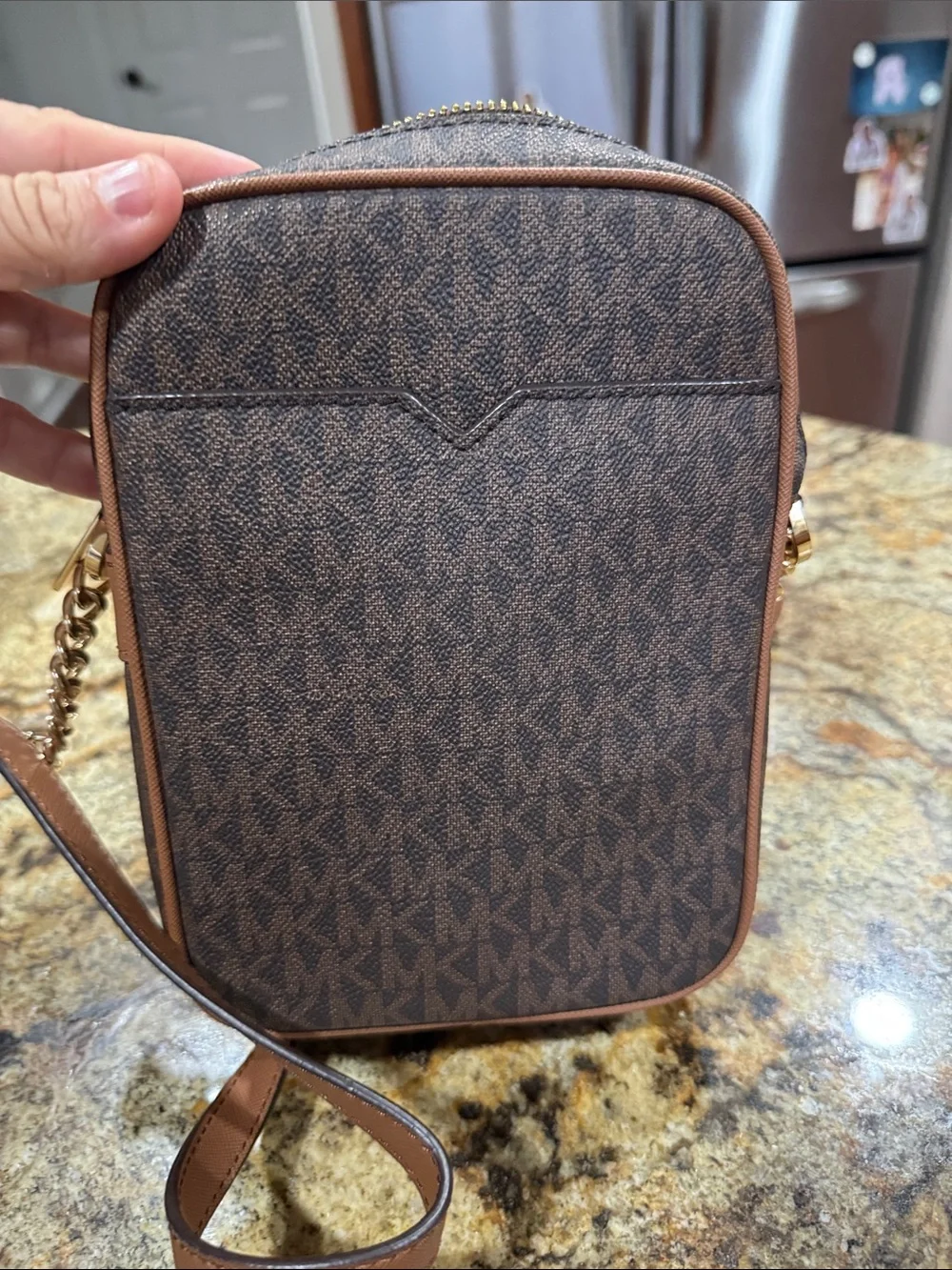 MICHAEL KORS JET SET TRAVEL MEDIUM CROSSBODY LOGO BAG